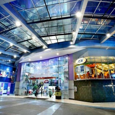 Amaris Hotel Seasons City Jakarta Exterior foto