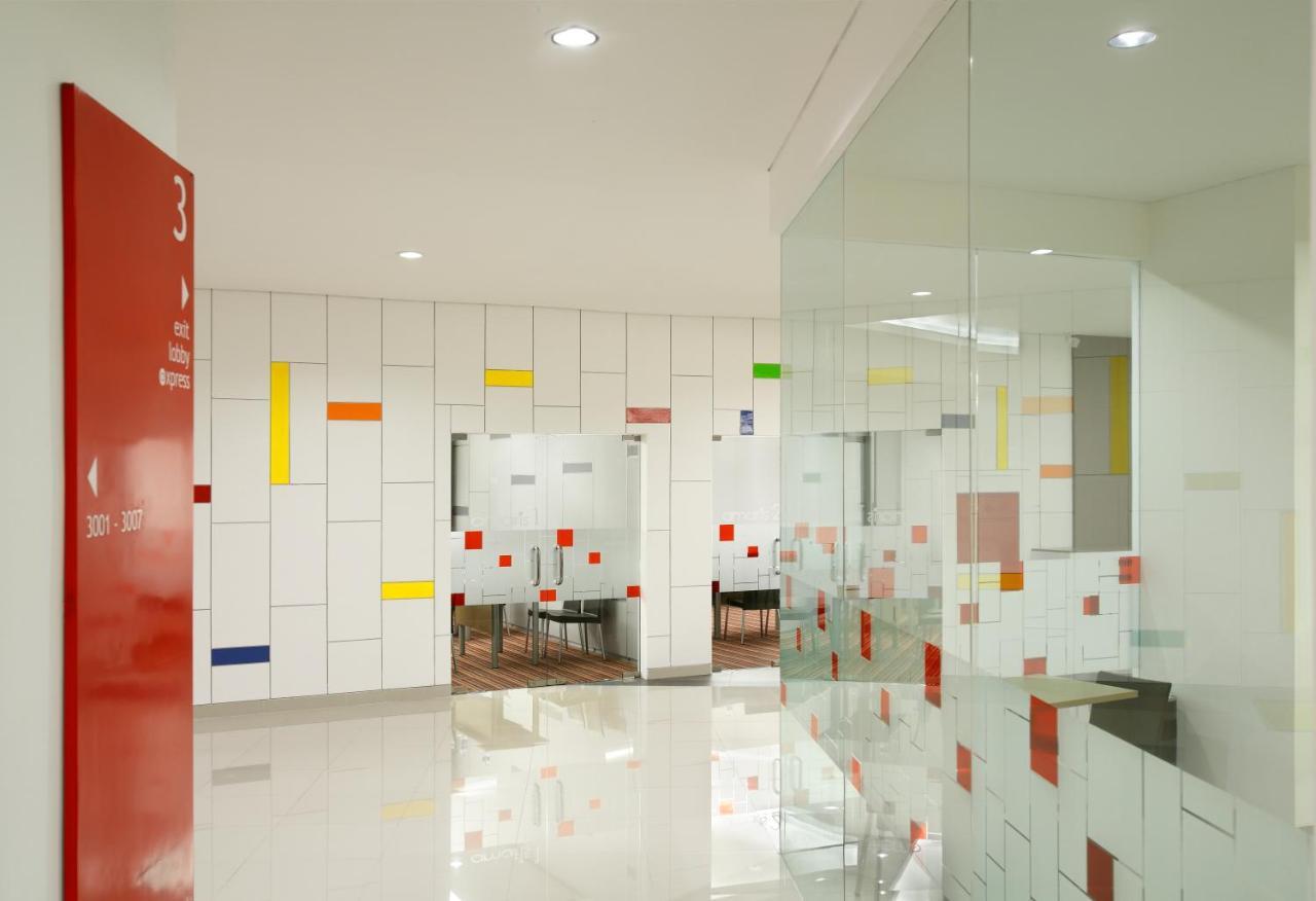 Amaris Hotel Seasons City Jakarta Exterior foto