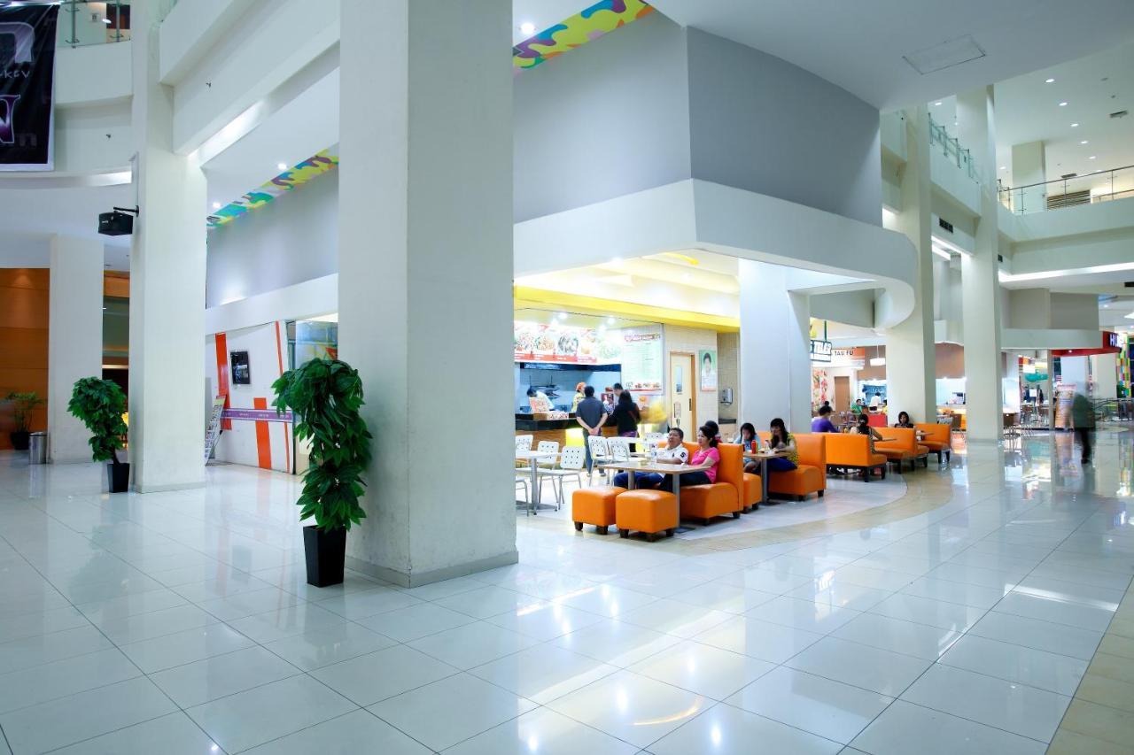 Amaris Hotel Seasons City Jakarta Exterior foto