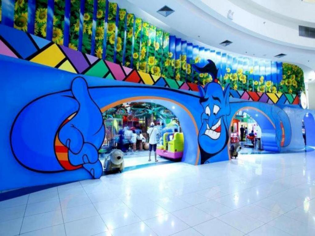 Amaris Hotel Seasons City Jakarta Exterior foto